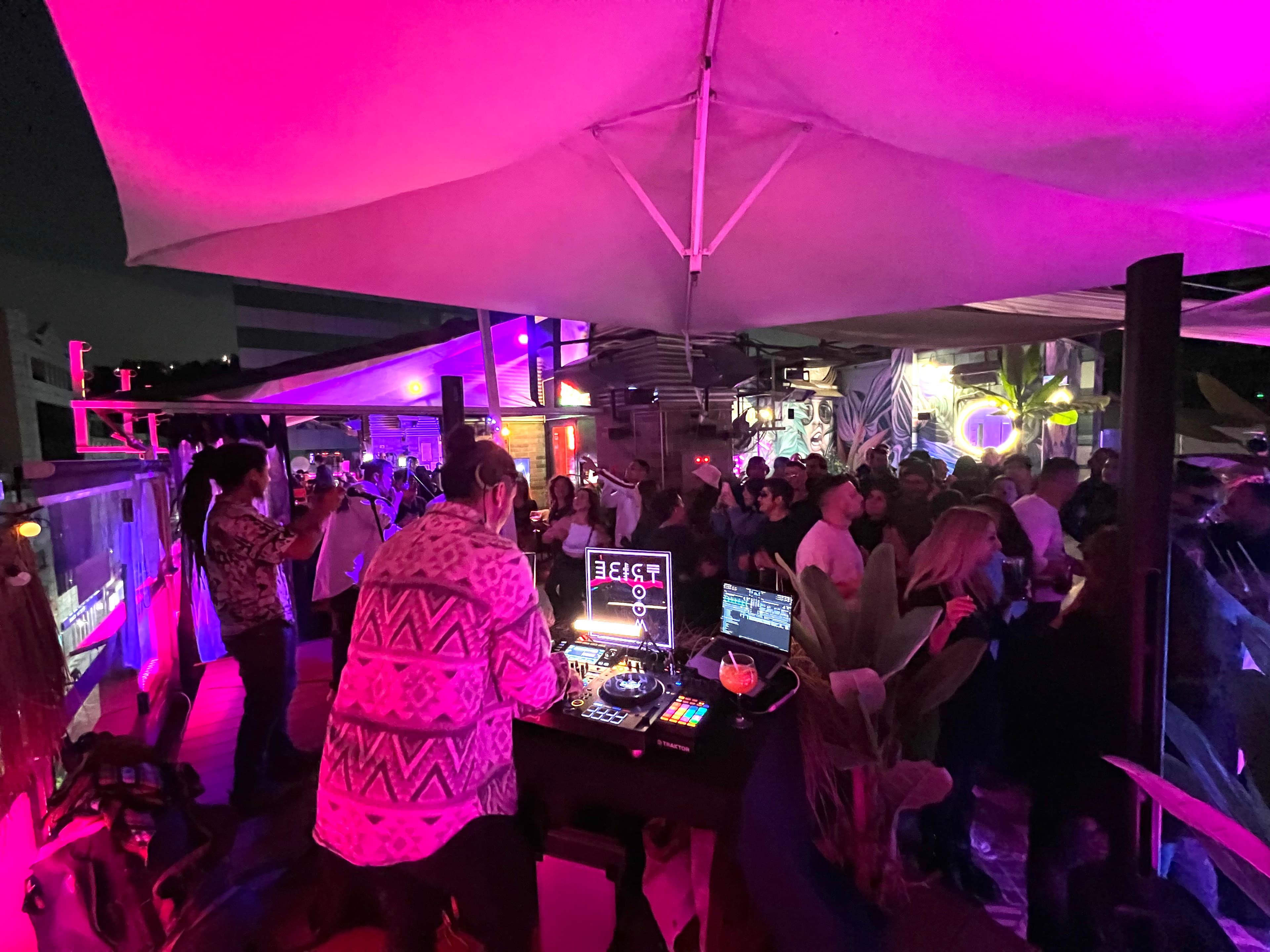 TRIBE ROOM - Portada de eventos